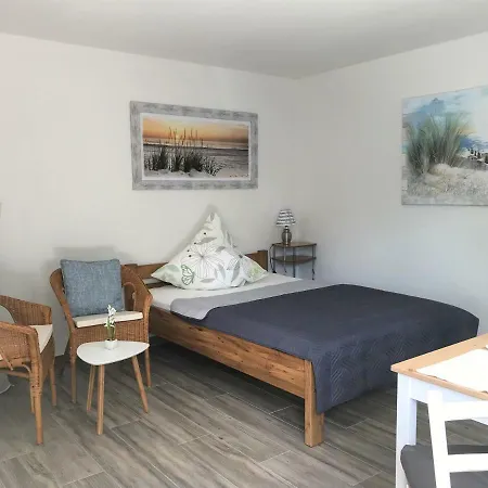 Haus Sonnenschein Str 10 *