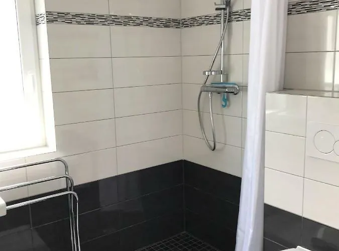 Haus Sonnenschein Str 10 * Timmendorfer Strand